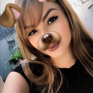 Meet your Posher, Julissa